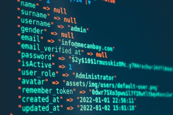 Quels sont les avantages de l'utilisation des bases de données NoSQL pour les applications en temps réel?
